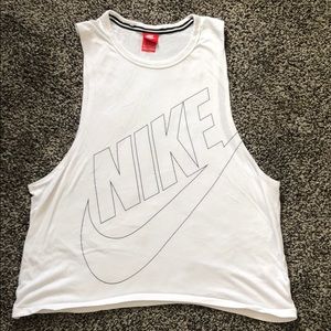 White nike tank
